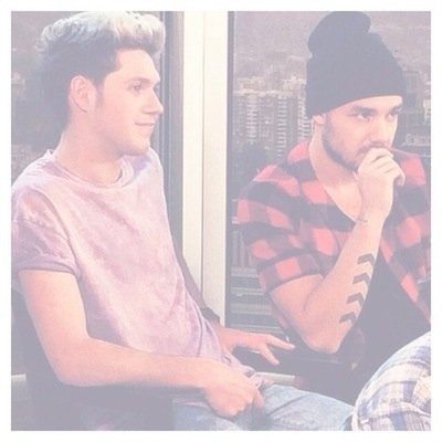 hello cutie this a free follow from @mynxrry please follow her? she follows back dont need to ask