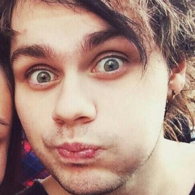 Hi! @twerkinonzarry_ just gave you a free follow so go follow her and ask for a follow back! (PLEASE VOTE http://t.co/Zz5wfsF30Q