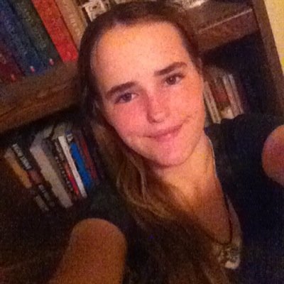 Music On, World Off  Black Veil Brides, Say We Can Fly, Falling In Reverse, Blood On The Dance Floor and many others! Music and books are life!