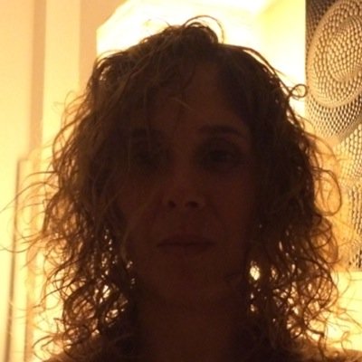 Mare, cul inquiet m'agrada brincar, penjar-me i les alçades, treballadora social i amiga dels meus