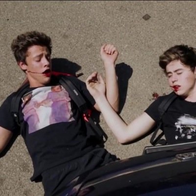 Follow me @camerondallas please ❤ ILYSM