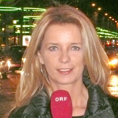 Journaliste ORF Korrespondentin Paris TV Autrichienne tweete vor allem -aber nicht nur- News aus und ueber Frankreich #onedayonepicture #paris