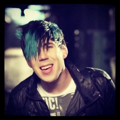Hi im josh, and i like music :) //rp- emotown