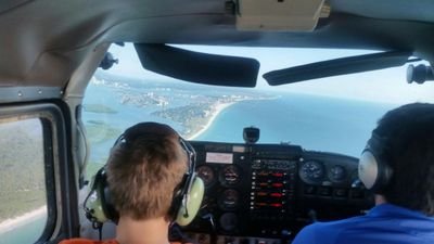 I fly airlplanes