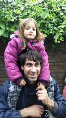La diferencia entre los políticos de antes y los actuales es, que los de antes se casaban con PUTAS; y los actuales son HIJOS DE PUTA!!!!