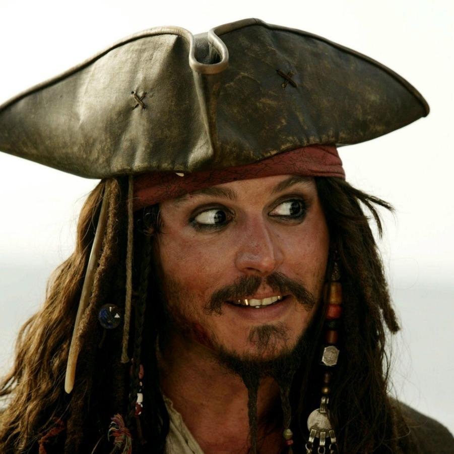 E esse dia será lembrado como o dia em que vocês quase capturaram o Capitão Jack Sparrow. E tudo isso sem deixa cair uma gota de rum!