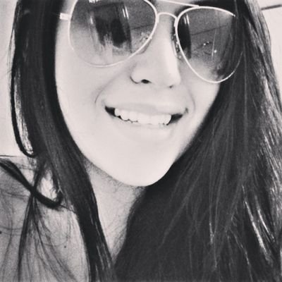 Se algumas pessoas se afastarem de você, não fique triste, isso é resposta da oração: “livrai-me de todo mal, amém”.