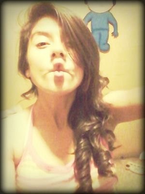 *O* Nueva en Twitter Follow me :')