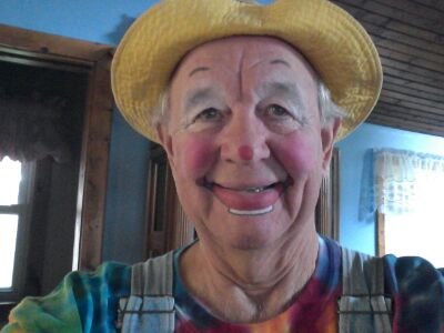 I have been entertaining for 42 years magic and balloon  sculptures