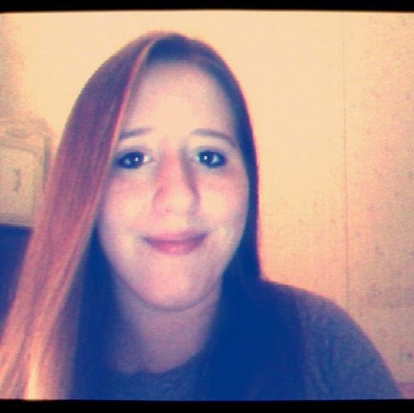 i'm a twin. I love singing and drawing. me and my sister always have each other's back. love my sis. @brittbrit_britt