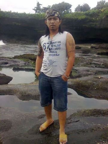 Jika wajah  Ɣªήğ membuatmu jatuh cinta,bgaimana cara kamu mencintai TUHAN  Ɣªήğ tk berupa