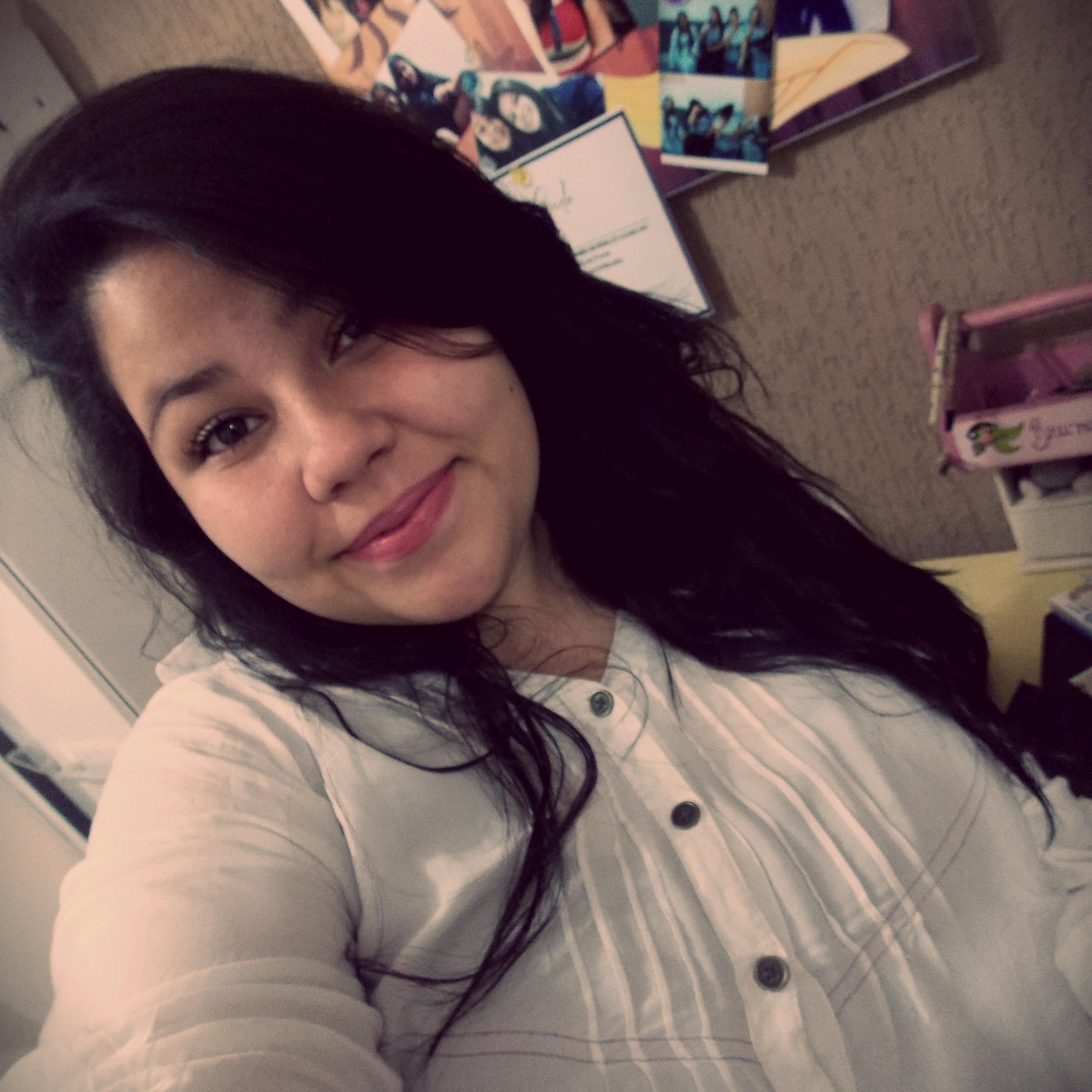 “Sem dor, sem rancor. Para o mudo sorrir e de cabeça erguida prosseguir.”



 Da laari s2