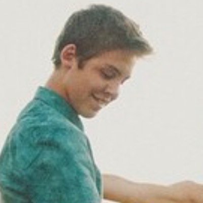 HEY I JUST GAVE YOU A FREE FOLLOW, NOW GO FOLLOW @mattasaurusrex3 https://t.co/uS2Pr3SKab RETWEET PLEASEE