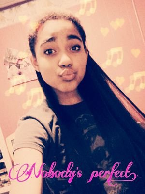 I'm all about r5
singer.actress.songwriter.musician 
Laura marano and Rydel lynch inspire me 
rydel is my fashion icon