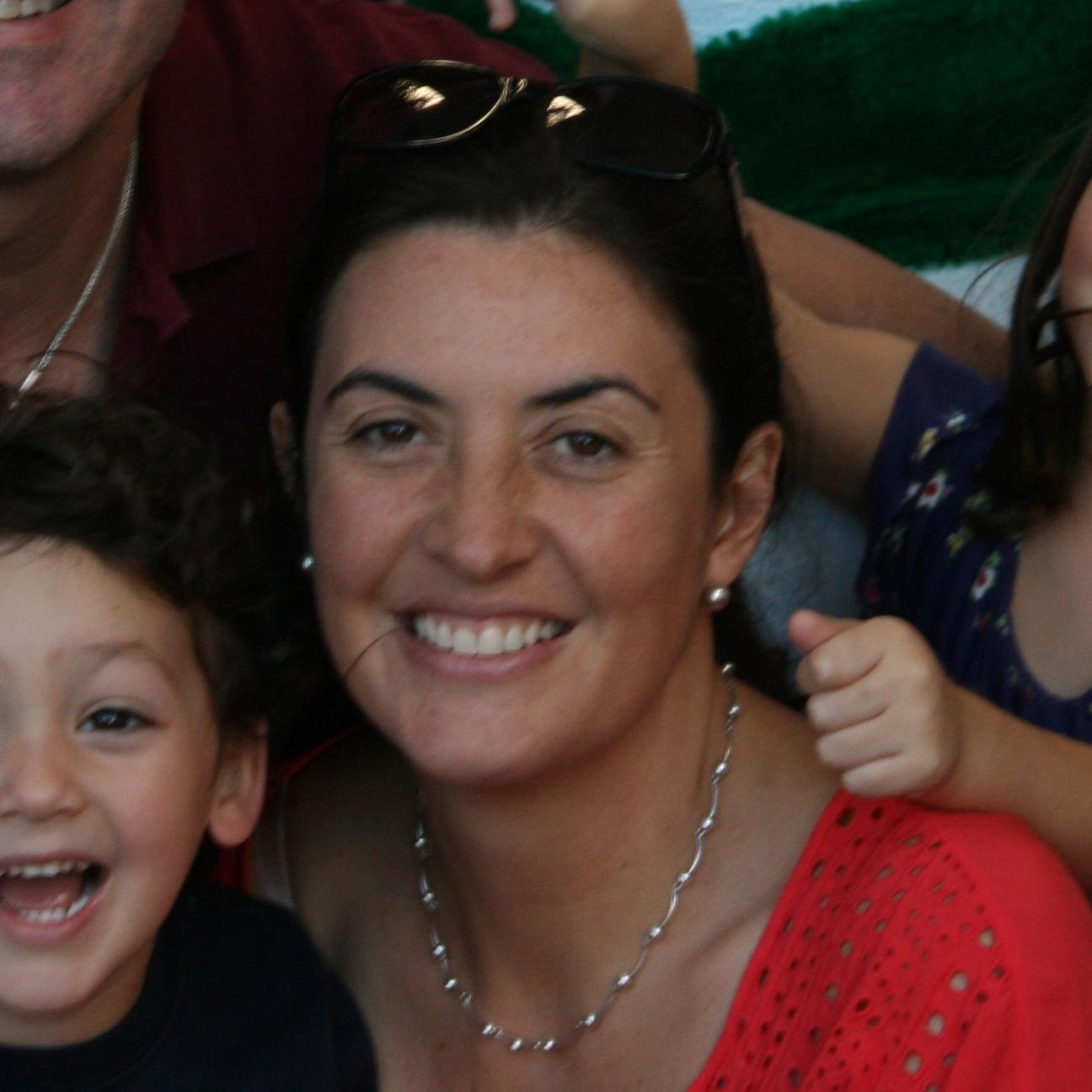 lllausas's profile picture. Mamá, alma gemela, diplomática, lectora, cinéfila, amiga, amante de la comida, internacionalista, 100% mexicana, fiestera, sensible y curiosa.