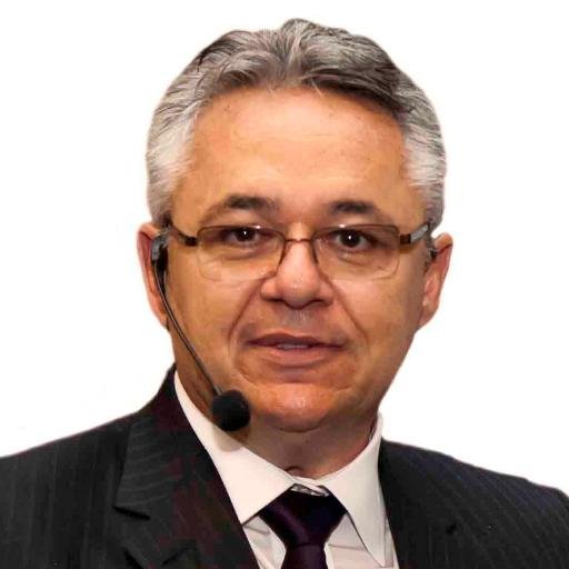 Administrador de Empresas, atua como Consultor Especializado, Palestrante, Pesquisador, especialista em Gestão do Conhecimento em ambiente de Inovação.