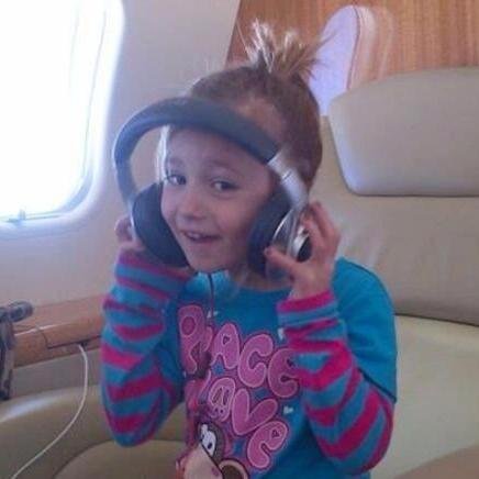 LittleBieberAG's profile picture. I'm Jazmyn. Justin Bieber is my brother. That is all.