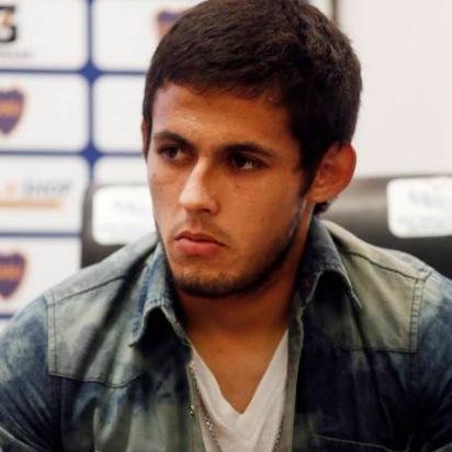 Actualmente en Boca Juniors, ex jugador de Colon de Santa Fé, nací en la ciudad de Salto.