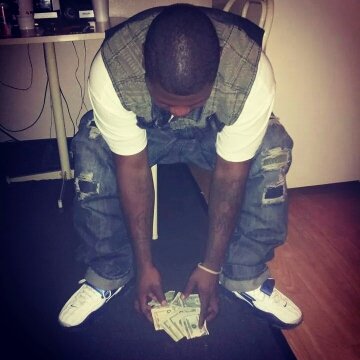 i luv money an i like pretty wemon thats just me cmc till im gone