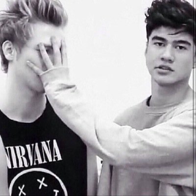 //vancity || lukes shoulders broader than the chances of me ever meeting them || everyday -iggy az-