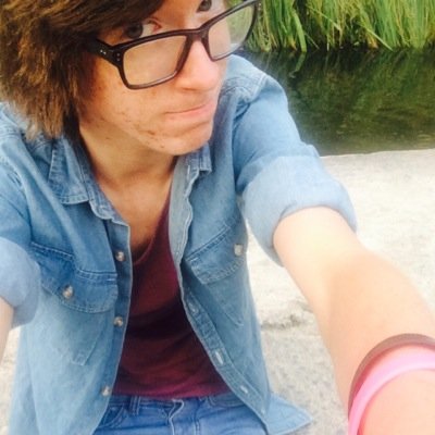 Hey its mike , im training to be a hairdresser . Be nice to me ill be nice to you