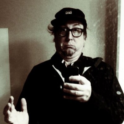 Visual Story Teller., Visual Media Manager, Fish Whisperer and @nadamucho contributor.