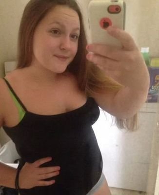 The Name Is Erika Paige I'm 18, Follow Me..I Follow Back Now Leggo (: FMOI @scorpiobaby97