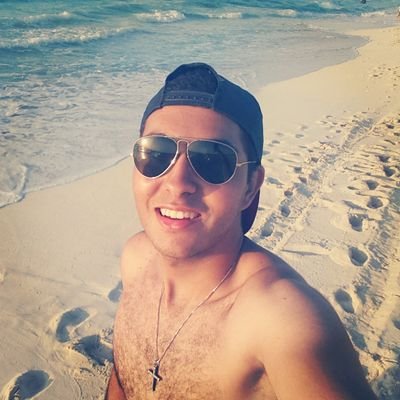 PhiloEmad's profile picture. Give your self a break.           #Diabian bs basma3 mounir.                        BBM Pin:28847608