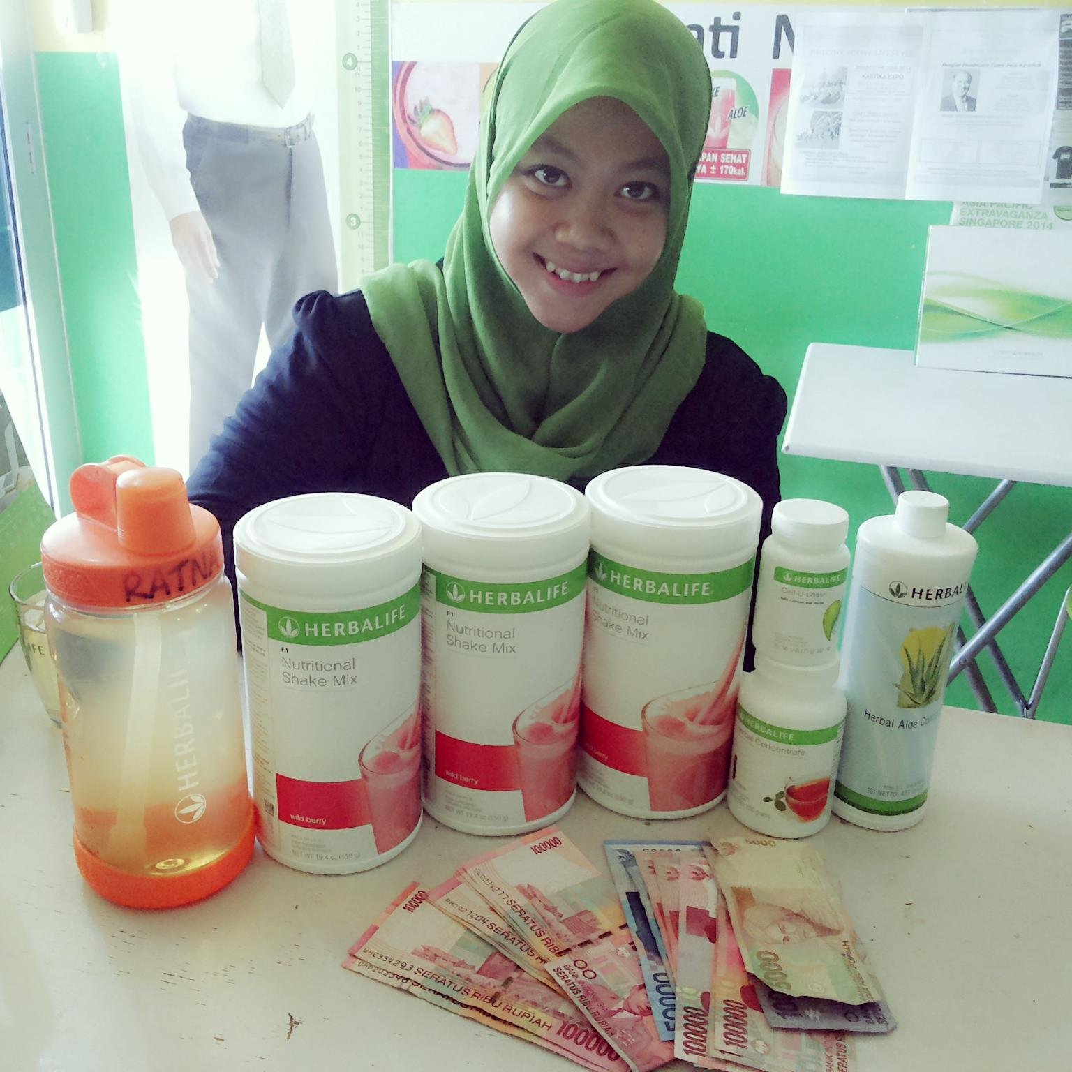 Dari pada berantem mnding gnti aja biodta nyaaaa.