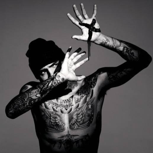 I'm #TeamBreezy I Love @chrisbrown and i wish one day follow me ! If You Are #TeamBreezy Follow Me!!