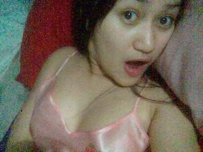 suka disedot sedot ah :* apalagi dijilat jilat suka banget :*