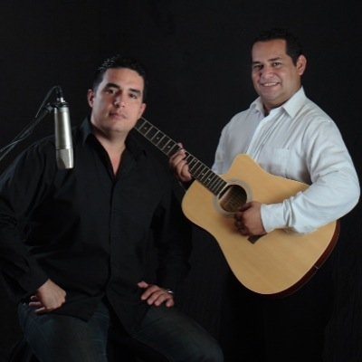 Grupo de Música Cristiana con mensaje de Jesucristo. Maracaibo-Venezuela Para invitaciones +58 424-603-6033 contacto@tresvecessanto.com