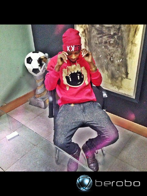 ''Upcoming rapper Lyricist dancer''ah luv meeting new pepl.. Ah show love to errbody around me cos lyf s too short for dat hating sh*t..''follow-back''