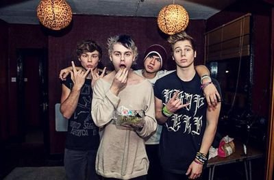 5Sos_Mallorca_'s profile picture. Close A Stranges♥
 Mallorca Paradise
 5SosFam
0/4
£I really want to have sex with 5Sos£