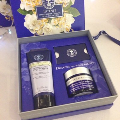 I fell in love with Neals Yard products immediately and have joined the team in 2014.  Keep in touch for all the news!