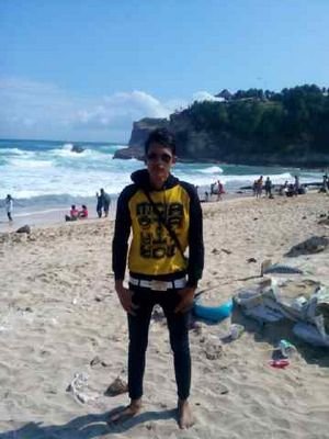 Bahagialah bagi orang yang mengerti akan arti cinta || Karena Cinta itu akan memberikan warna bagi kehidupannya || folow me || folback || just mention ♚♚♚