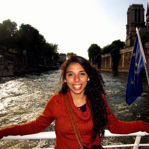 Coroclaunel's profile picture. No me pican los mosquitos,dicen que tiendo a mejorar los recuerdos,nunca tuve un dolor  de muela... ah! soñé con un desfile de monjas! cuack