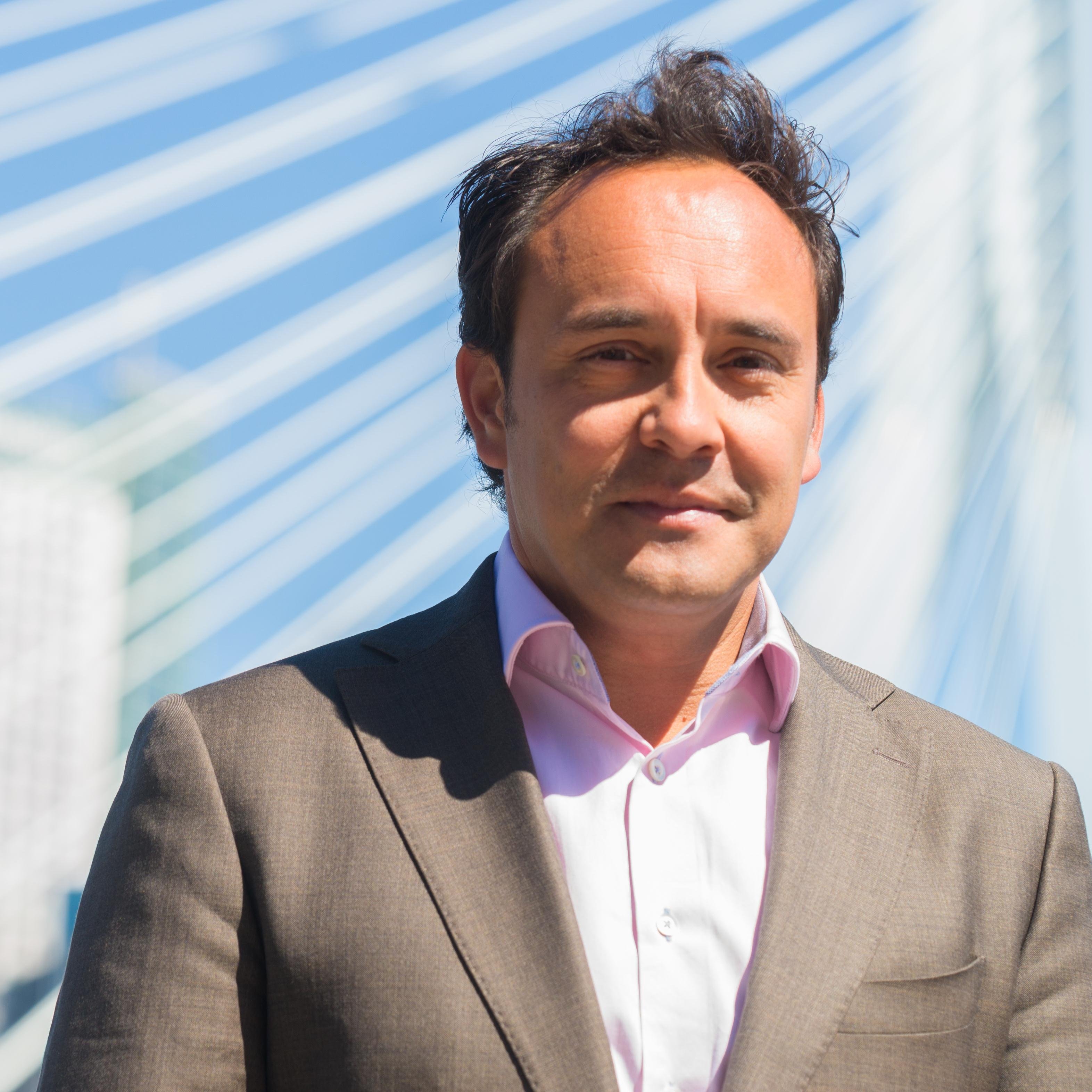 Projectleider en Management Consultant voor Finance:
p&c|bsc|cpm|bpr|ssc|ova|aoic|kyc|sox|mis