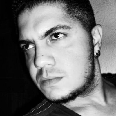 Viciado em cinema, rock n roll, quadrinhos e cerveja! ahhh e sou editor de imagem também, uha!