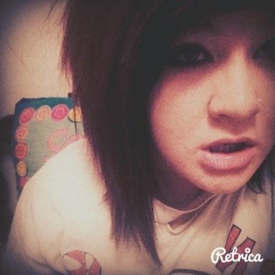 Im Alexus and im 15 im scene/emo ^_^ follow me c: 3