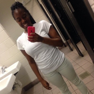 follow me @heartsandhoes @ChineseGvld @LittleeOleeMe