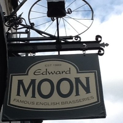 We are a relaxed, friendly restaurant in Stratford Upon Avon serving locally sourced produce where possible. Call for a reservation 01789 267069