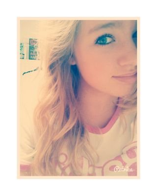 1D,Demi,Katy♡       Music•Relax•Friends•Youtube•Surfing♥ Janoskians❤    L.A