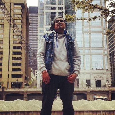 GOOGLE SIR KRAZY,
ARTIST FROM Chicago
www instagram/sirkrazy