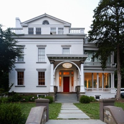 Argos Inn is found in the historic McCormick Cowdry house built in 1831. A ten room boutique hotel, neighborhood bar, lounge and community space.