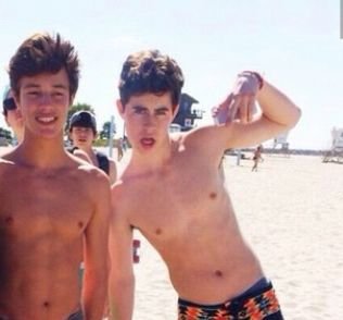 Nash Grier & Cam dallas New twitter follow me
