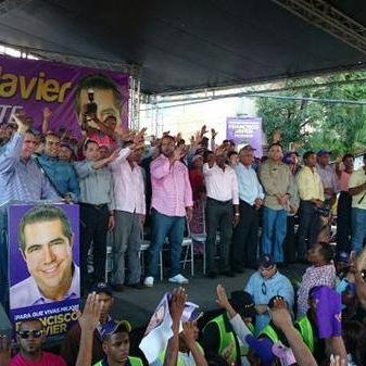 Mujeres con Francisco Javier. Como madre y como mujer apoyo a Francisco Javier.
