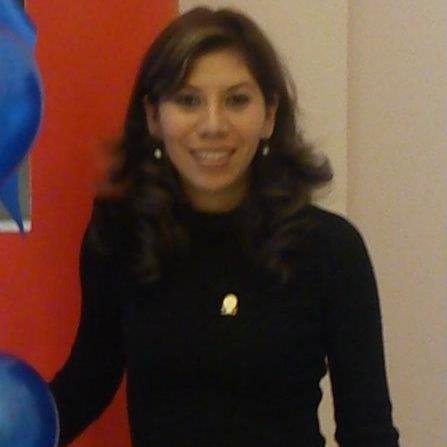autentica, alegre, amorosa, leal
creyente de la equidad y la justicia