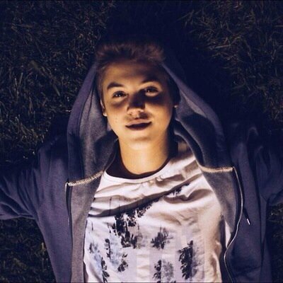Hey guys! This is a free follow acct! Please follow @matthewssthot