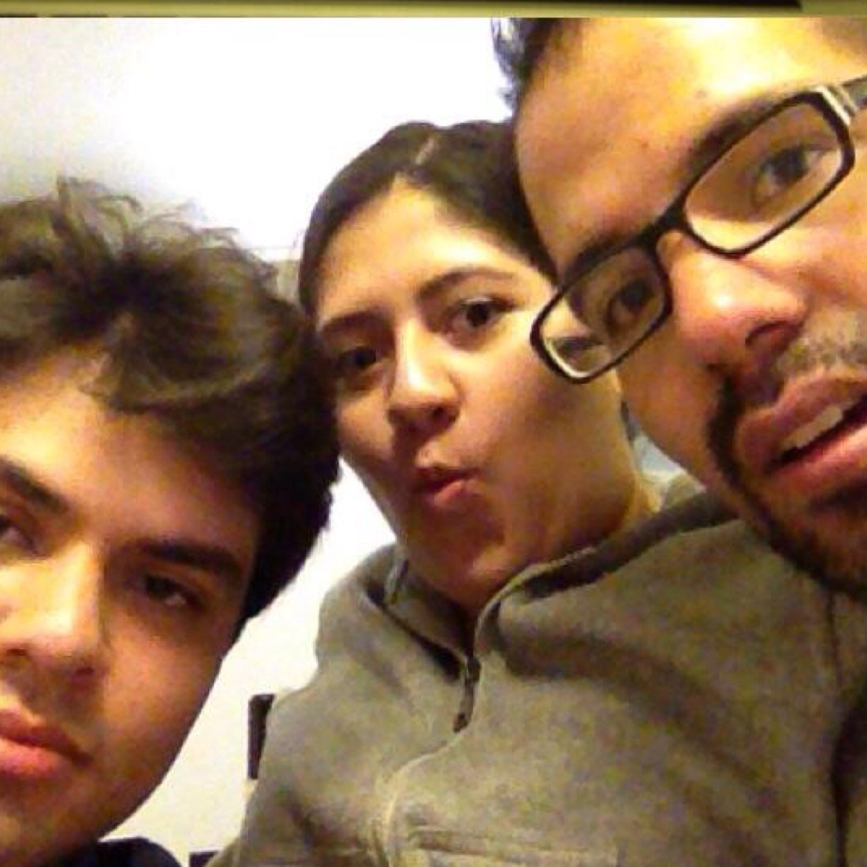 Sistemas Computacionales. Naturaleza. Amigos. Familia